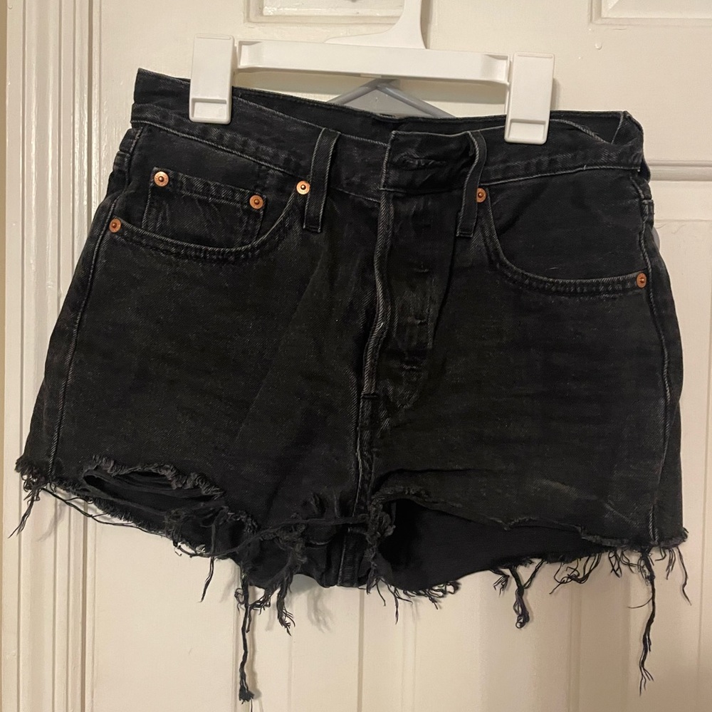 Black denim Levi’s shorts. Size 27.